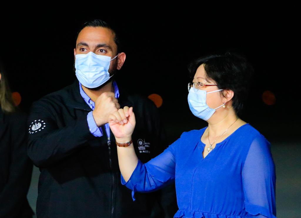 Embajada de China: Estamos dispuestos a continuar trabajando junto con el El Salvador para derrotar la pandemia embajada-de-china-estamos-dispuestos-a-continuar-trabajando-junto-con-el-el-salvador-para-derrotar-la-pandemia